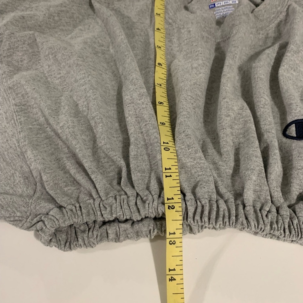 Champion Women's Athletic Gray Crop Top And Shorts Set LOT-O - Picture 6 of 8